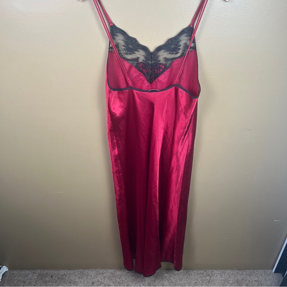 Vintage Vanity Fair Red Slip Dress Nightgown Made in USA Women's Med Black Lace - Picture 5 of 10